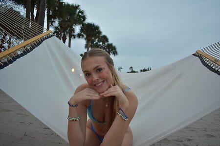 Leahana Steinel leaked photo #7
