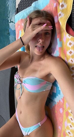 Leahana Steinel leaked photo #11