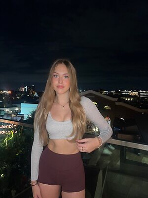Leahana Steinel leaked photo #27