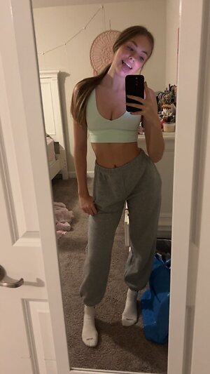 Leahana Steinel leaked photo #32
