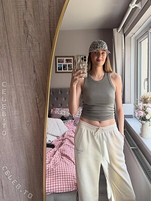 leahrosennamoore Nude Leaked Photo #7