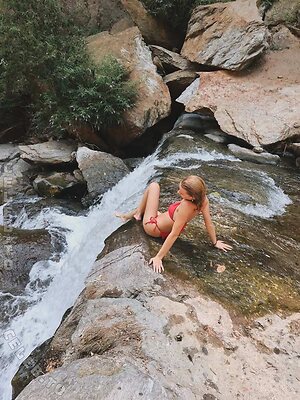 Lea.nxz leaked photo #15