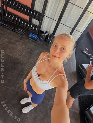 Lee Paulina leaked photo #25