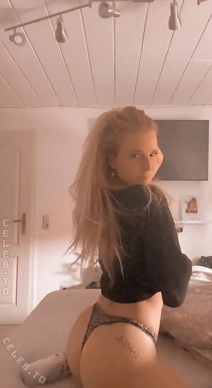 Lena mxb Nude Leaked Photo #27