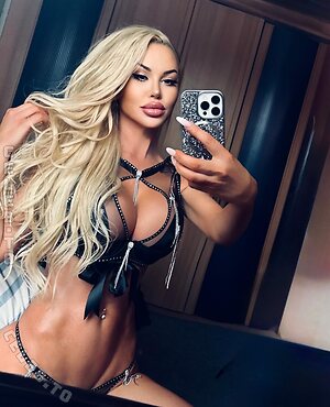 Lena R More Nude Photos