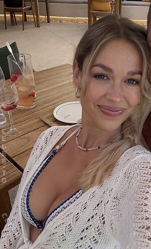 Lena Schwender photo