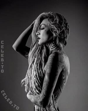 Lena Scissorhands leaked photo #4