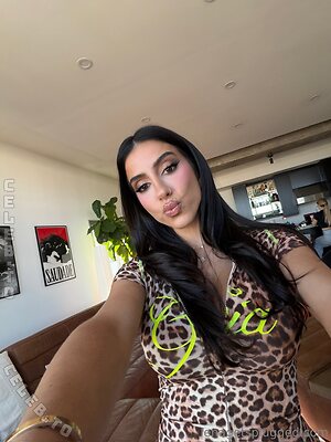 Lena The Plug Nude Leaked Photo #8