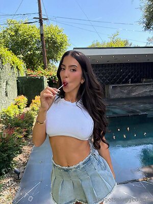Lena The Plug photo