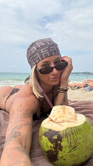 Lenaajoy Nude Leaked Photo #2