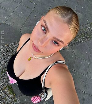 lenadenisee Nude Leaked Photo #31