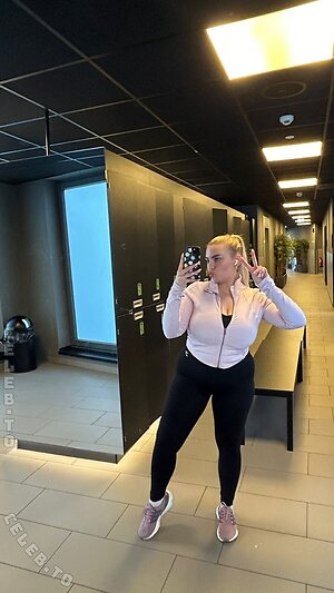 lenadenisee Nude Leaked Photo #55