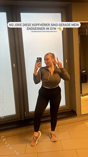 lenadenisee Nude Leaked Photo #58