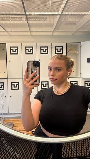 lenadenisee Nude Leaked Photo #65