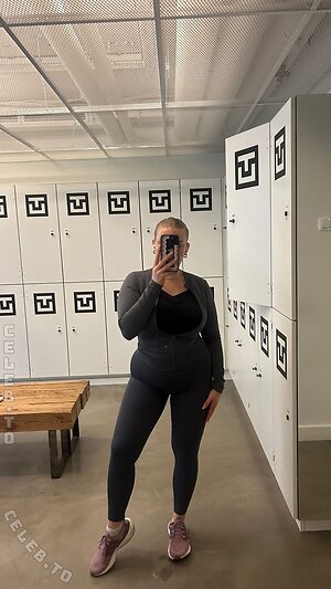 lenadenisee Nude Leaked Photo #68