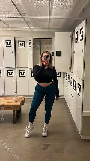 lenadenisee Nude Leaked Photo #79