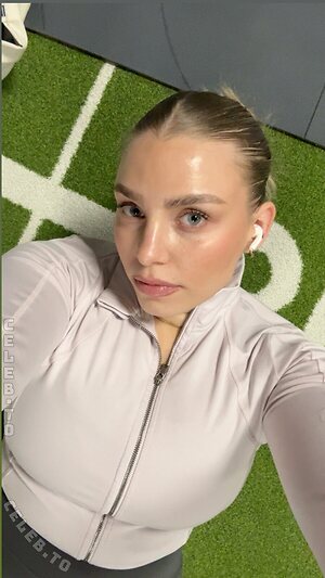 lenadenisee Nude Leaked Photo #86