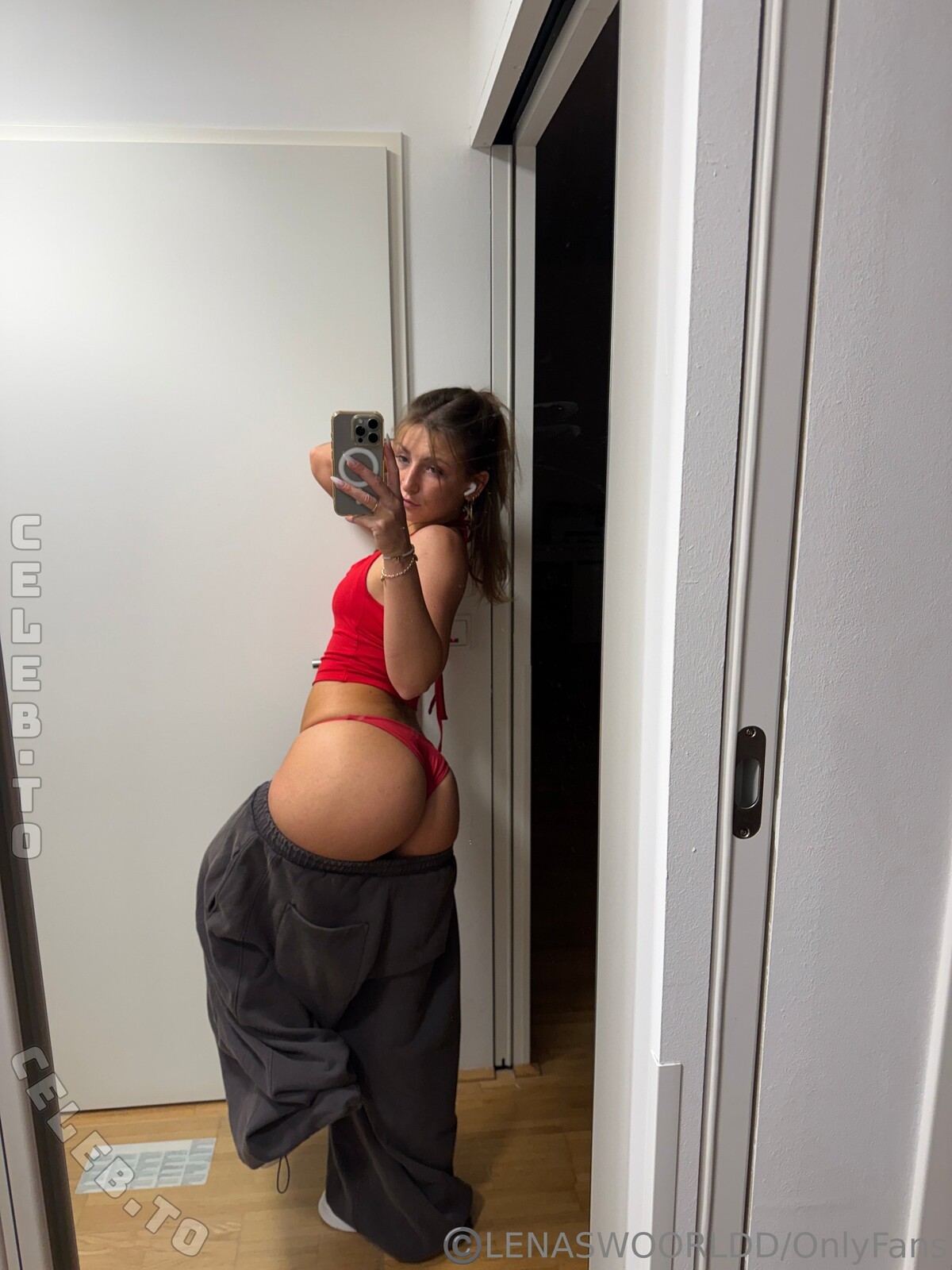 lenaswoorldd photo