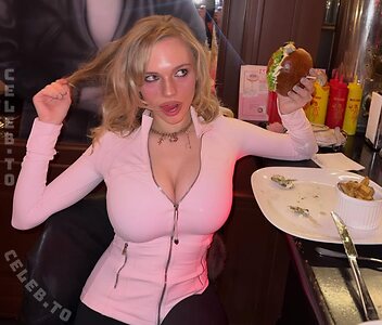 Leni Bahr leaked photo #80