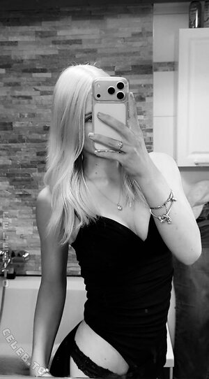 Leni Blum07 photo
