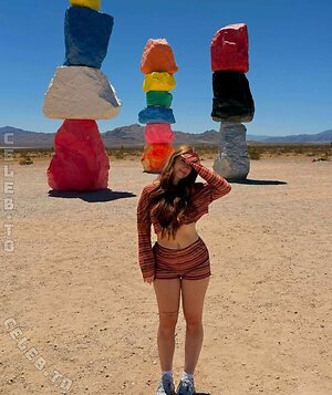 Lenia.Klm Nude Leaked Photo #28