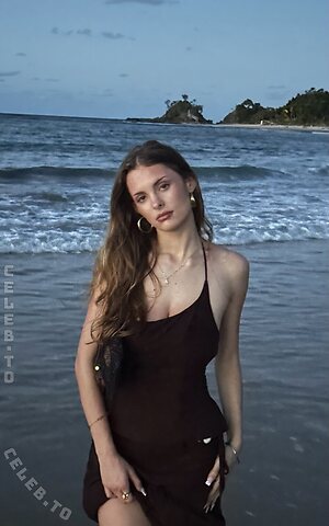 Leni.dnz Nude Leaked Photo #4