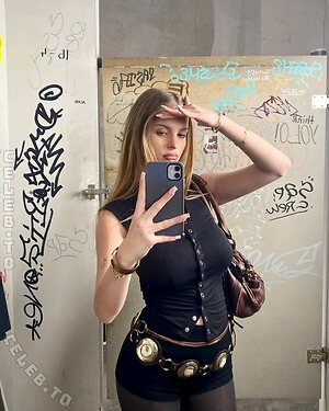 Leni.dnz Nude Leaked Photo #11