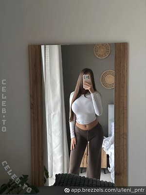 Leni_pntr Nude Leaked Photo #25