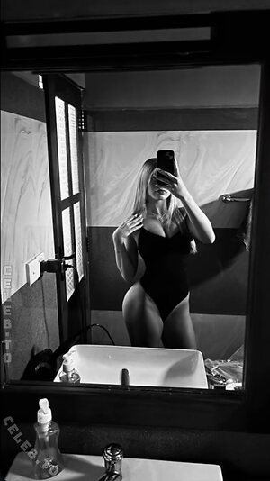 Leni.sfh Nude Leaked Photo #14