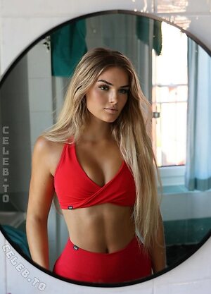 le.nxa Nude Leaked Photo #4