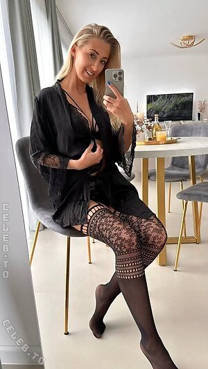 Leonie Pur Nude Leaked Photo #56