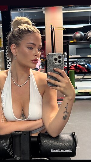 Leonie Strebl Nude Leaked Photo #3