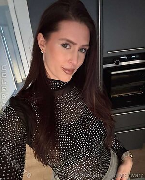 leonieschwarz Nude Leaked Photo #11