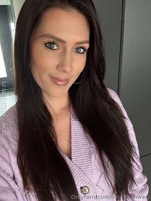 leonieschwarz Nude Leaked Photo #15