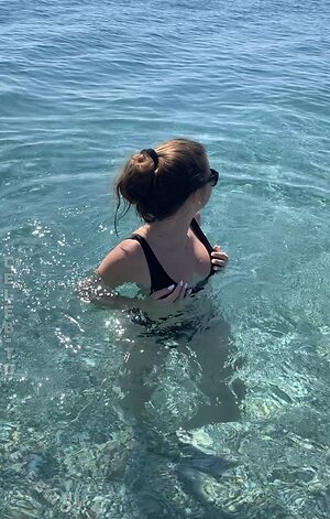 LeoniH Nude Leaked Photo #2