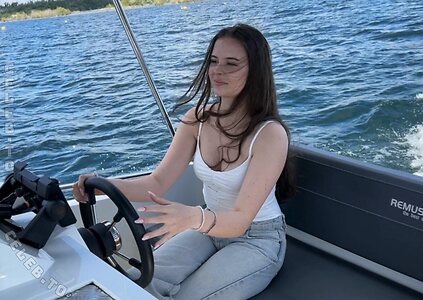 LeoniH Nude Leaked Photo #10