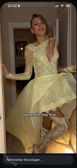 Leony Burger Nude Leaked Photo #2