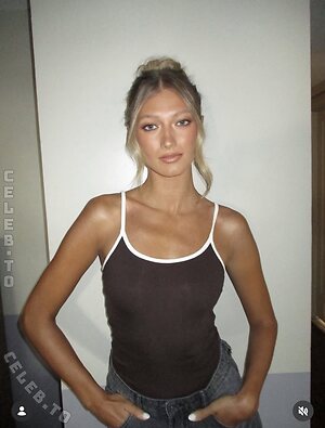 Leony Burger leaked photo #13