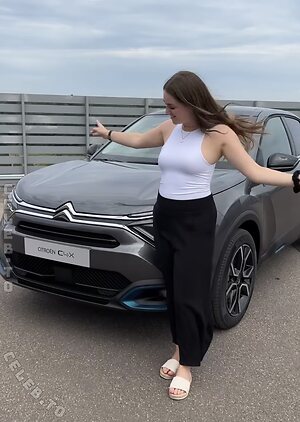 Leslie Schraut Nude Leaked Photo #2