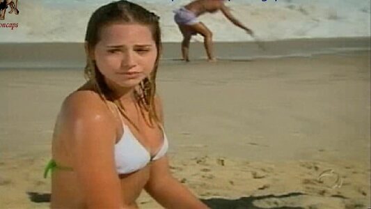 Letícia Colin leaked photo #28