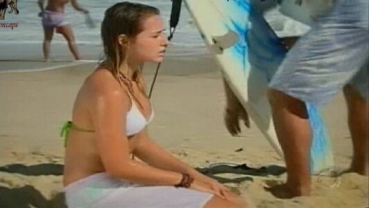 Letícia Colin leaked photo #36