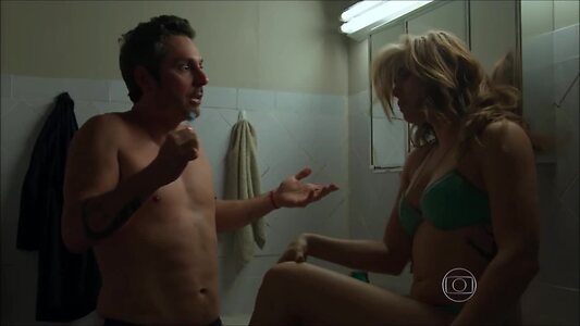Letícia Colin leaked photo #47