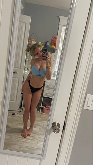 Lexi T leaked photo #5