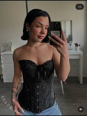 Lexxnie photo