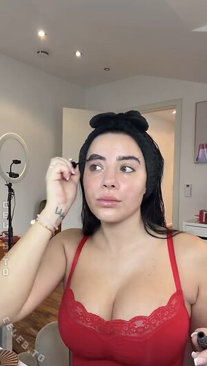 Leyla Lahouar Nude Leaked Photo #5