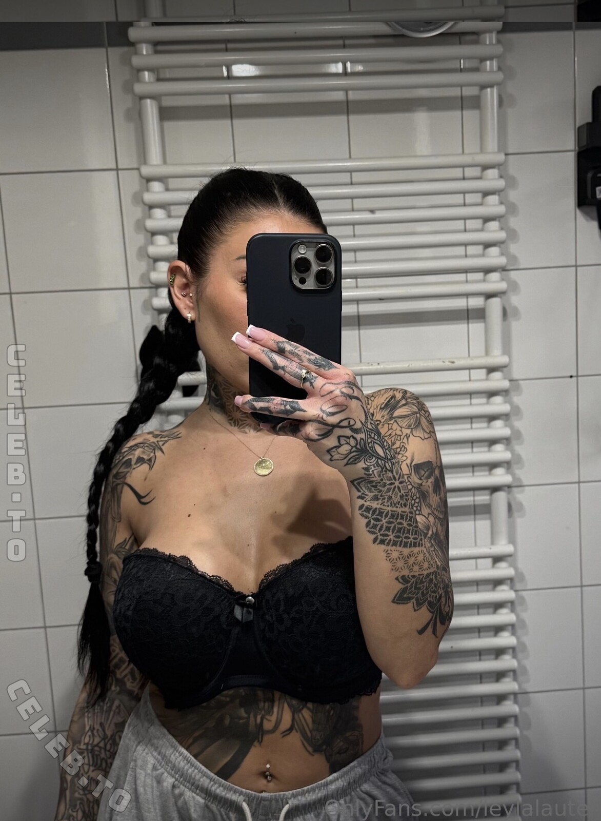 Leyla Lauter Nude Leaked Photos