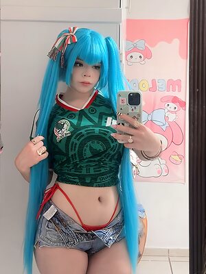 Leyne Hernandez leaked photo #18