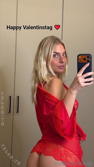 Lia Engel Nude Leaked Photo #16