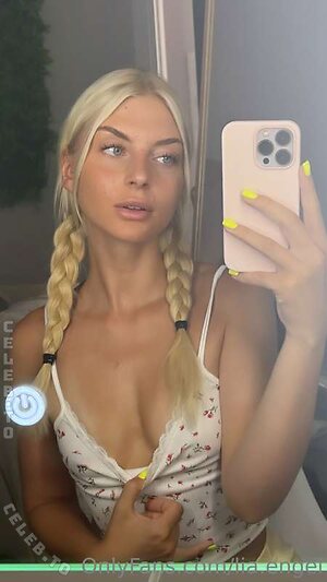 Lia Engel photo