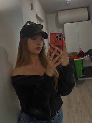 Liagym leaked photo #2